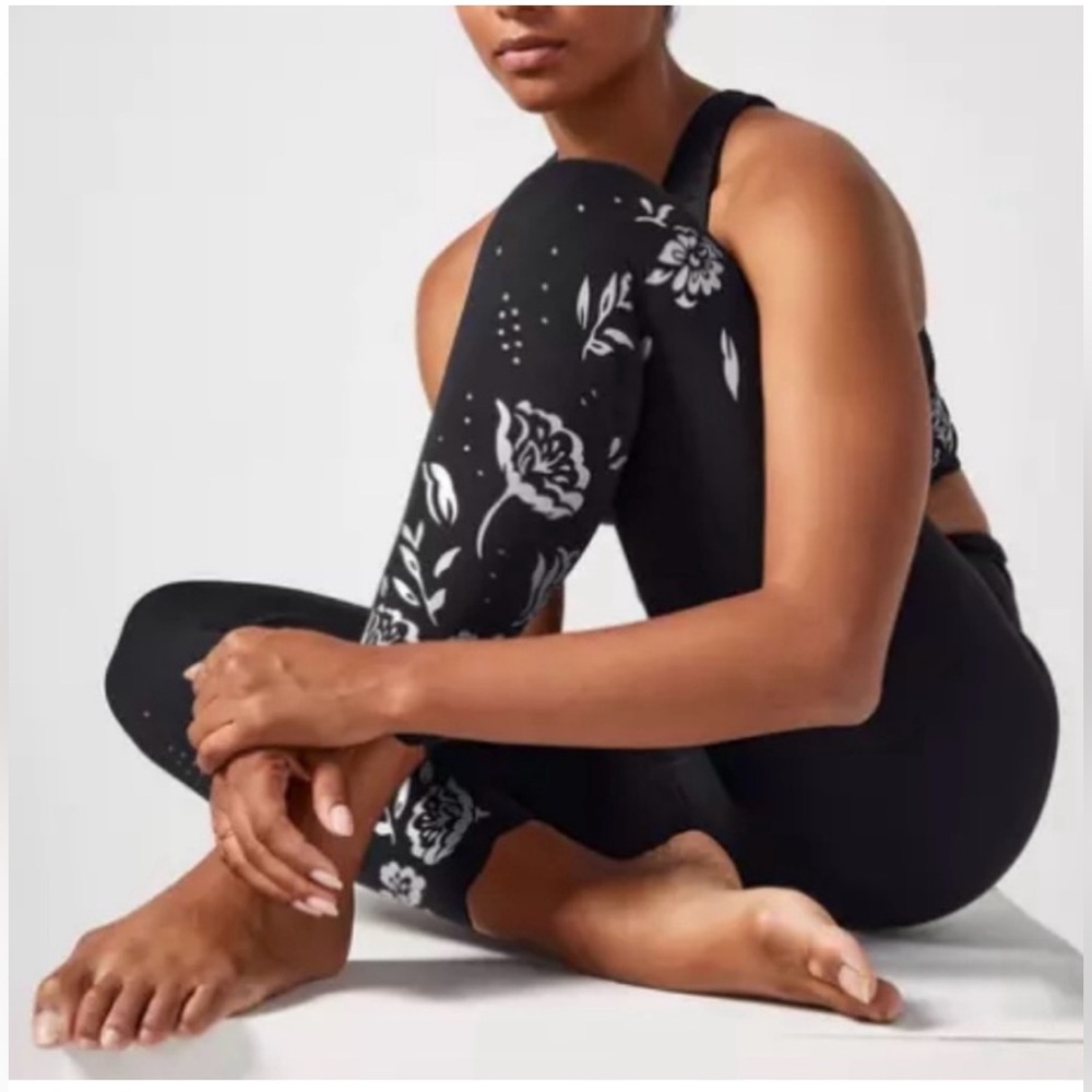 ATHLETA
ELATION EYELET 7/8 TIGHT
LEGGING 7/8 A CEILLETS ELATION